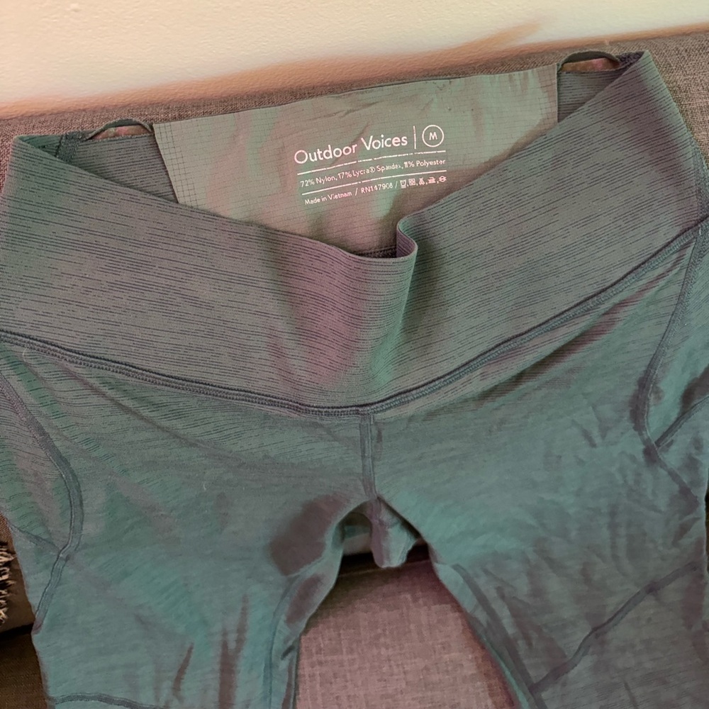 Outdoor Voices Women's Warm Up Legging in Green Size Medium - Picture 4 of 6